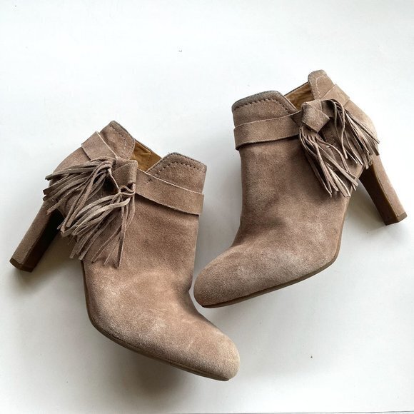 Franco Sarto Harrah Suede Tassel Ankle Boots‎ Size 11M Taupe Heeled - Picture 1 of 6